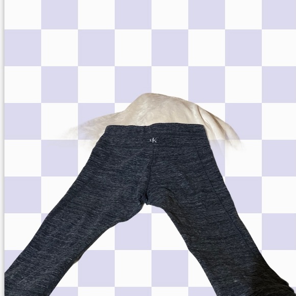 Calvin Klein Capri leggings open crisscross at end - Picture 2 of 6